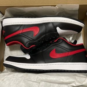Air Jordan 1 Low Brand New